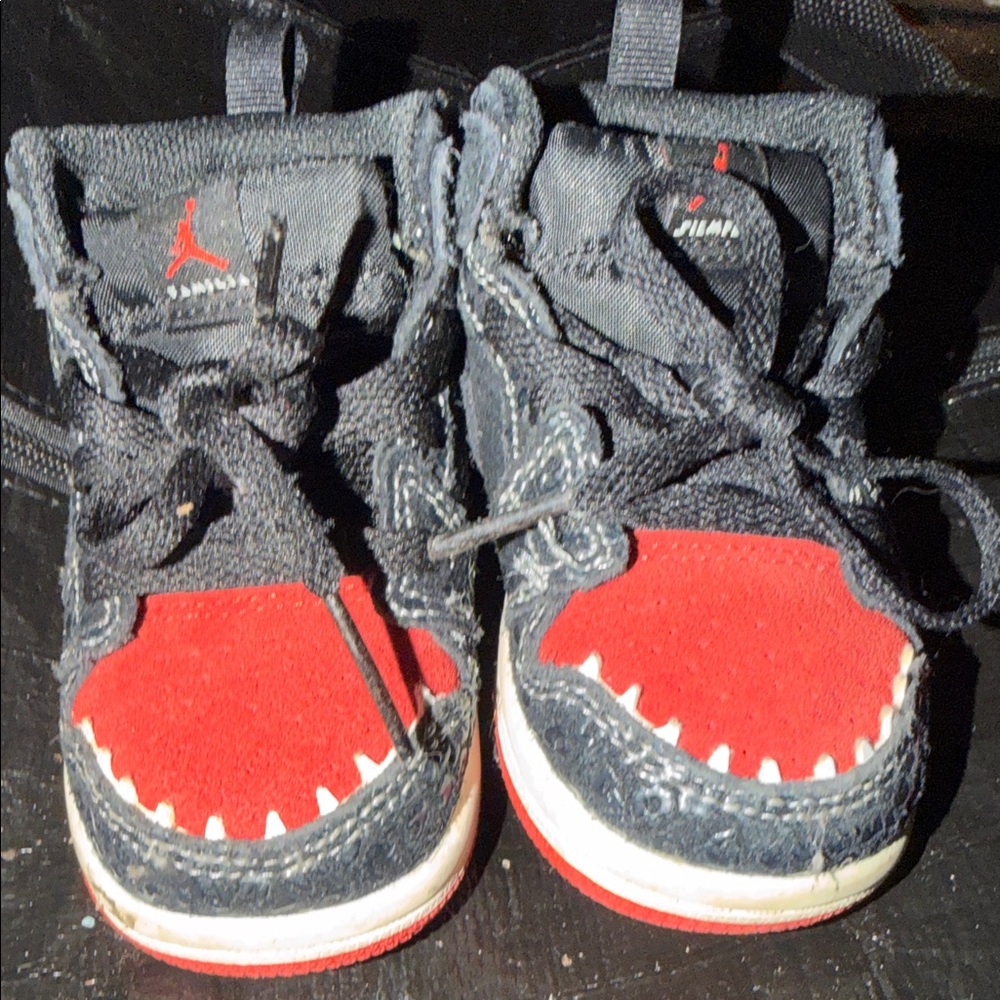 Jordan Kids High-Top Sneakers
